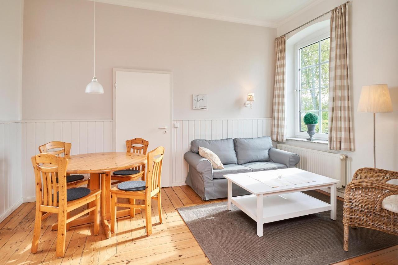 Ferienwohnungen Gut Oestergaard Steinberg  Zimmer foto